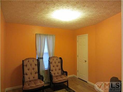 4th image of 951 Merritt Lewis Ln