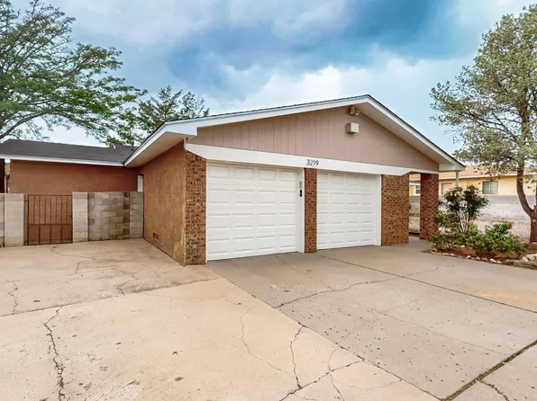 3219 June St NE, Albuquerque, NM 87111