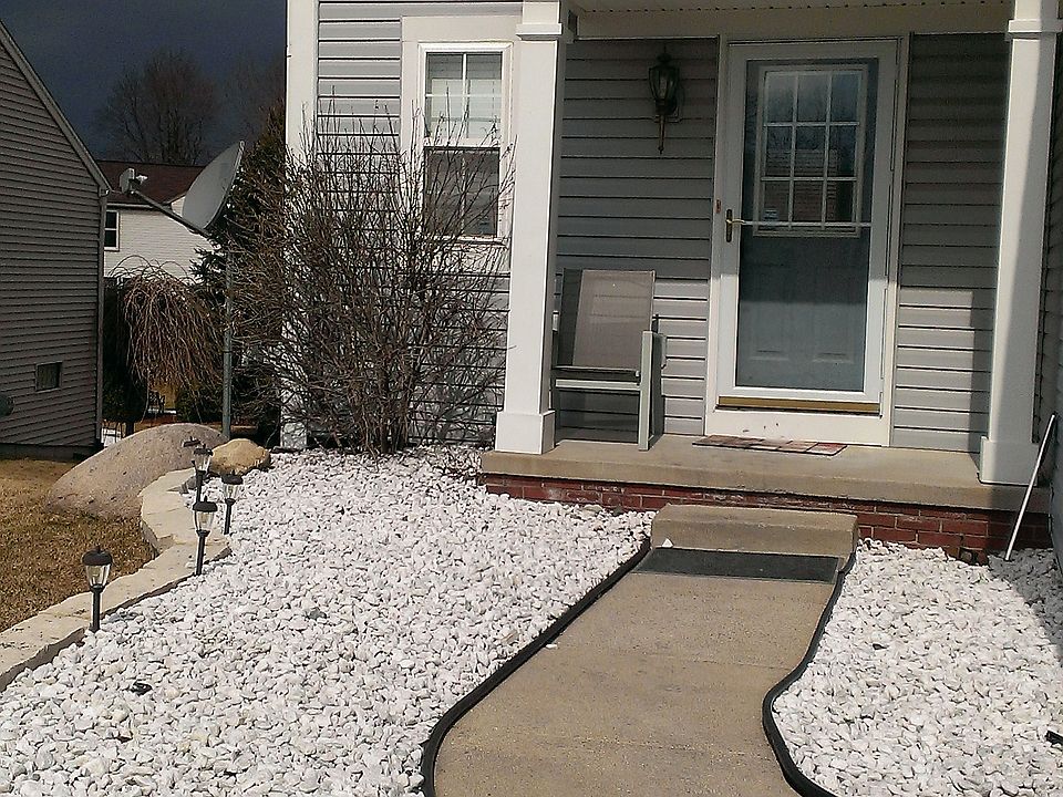 1st image of 1621 Savanna Dr