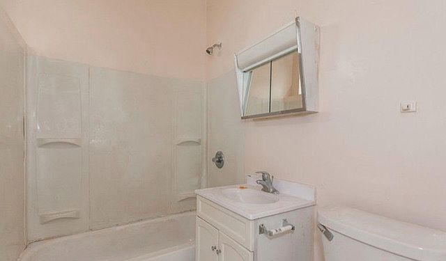 2nd image of 7444 S Kimbark Ave APT 3