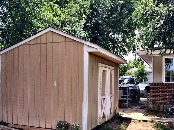5th image of 4805 Moorhead Ave