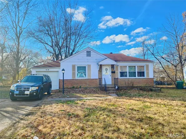 1238 Hoyt Dr, Saint Louis, MO 63137