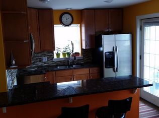 7825 N Harlem Ave, Niles, IL 60714