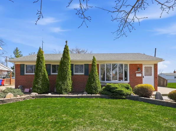 33226 Vista Way, Fraser, MI 48026