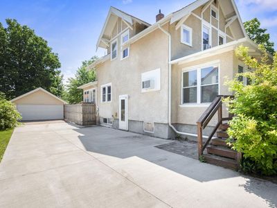 321 S Armstrong Ave, Litchfield, MN, 55355