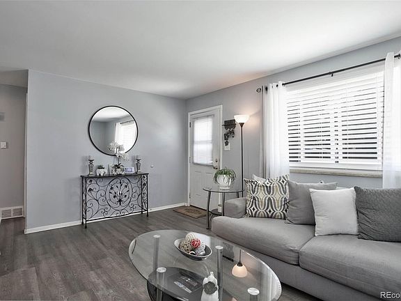 5th image of 5385-5395 W 9th Ave
