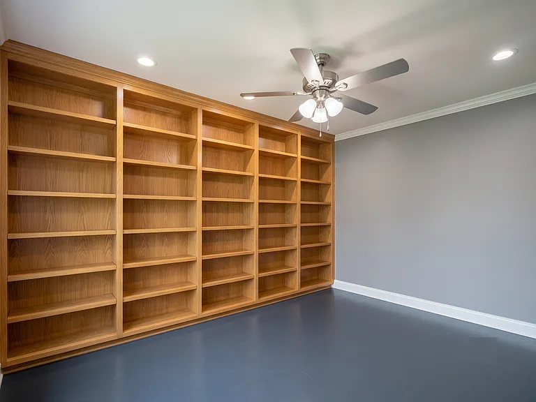 2913 Sheridan Dr — Photo 5