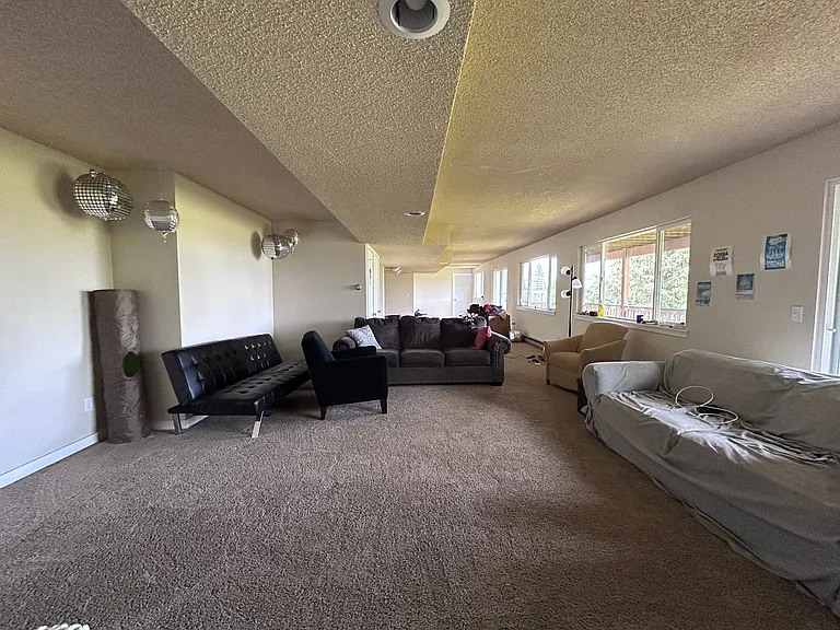 213 Bayside Rd — Photo 25