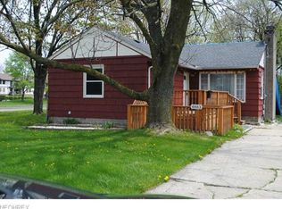 4883 Grace Rd, North Olmsted, OH 44070