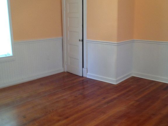 3rd image of 816 N Guillemard St