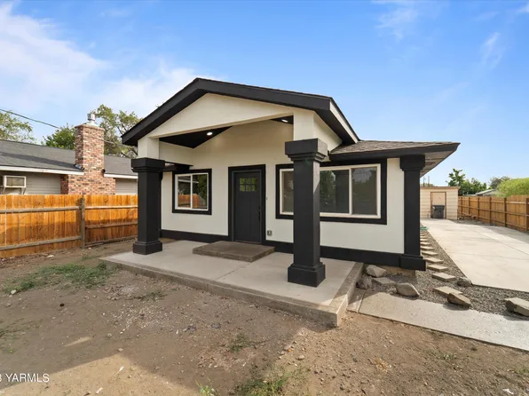 123 N Central Ave, Wapato, WA 98951