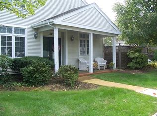 15F Rutland Ln, Monroe Township, NJ 08831