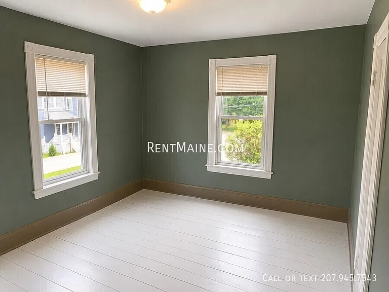 8 Linden St — Photo 17
