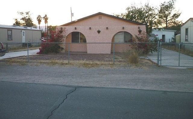 1st image of 2217 Riverview Way