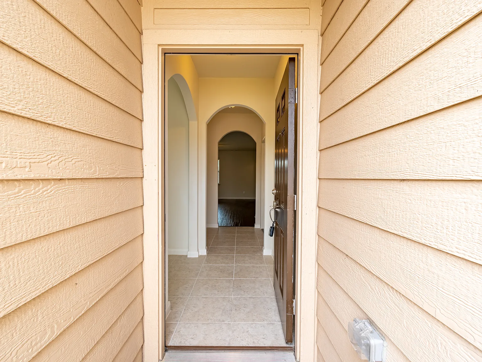 3 bed, 1619 sqft, $1,850 — Photo 3