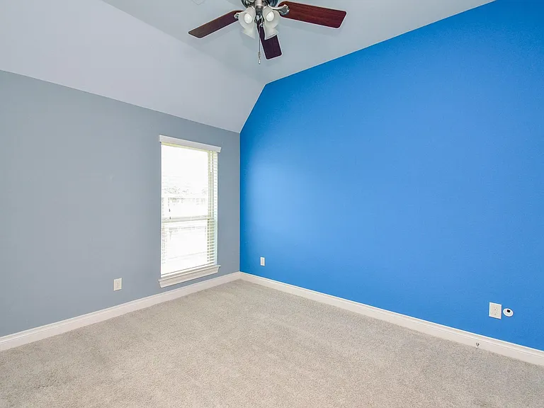 28803 Davenport Dr — Photo 23
