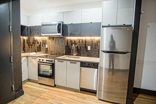 Rented by Lofts and Flats LLC | media 1