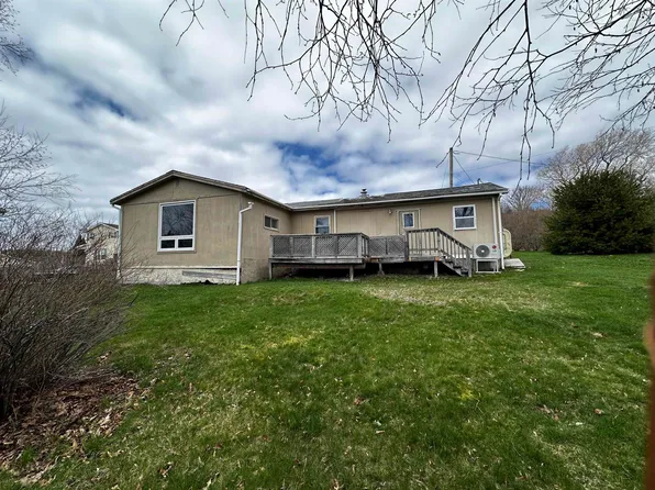 22 Old Halifax Rd W, West Hants, NS B0N 2T0
