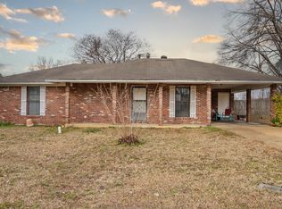 202 Gay St, Batesville, MS 38606