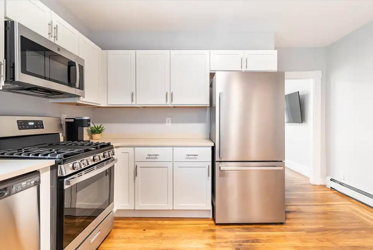 147 Tremont St 1, New Bedford, MA 02740 Zillow