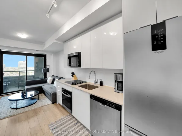 2920 Highway 7 Rd #1113, Vaughan, ON L4K 0H8