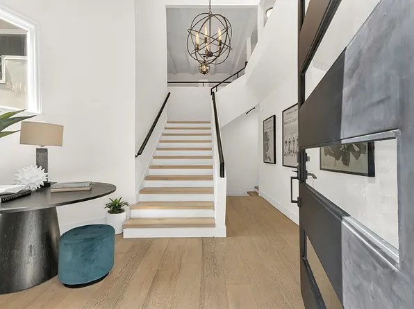 4148 Sunswept Dr, Studio City, CA 91604