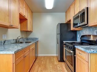 3101 Middlefield Rd APT 23, Palo Alto, CA 94306