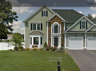 1 Newbury Rd, Cromwell, CT 06416