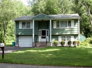121 Euclid Ave, Aberdeen, NJ 07747