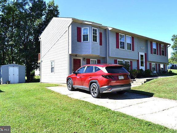 5th image of 10801 Saville Ct