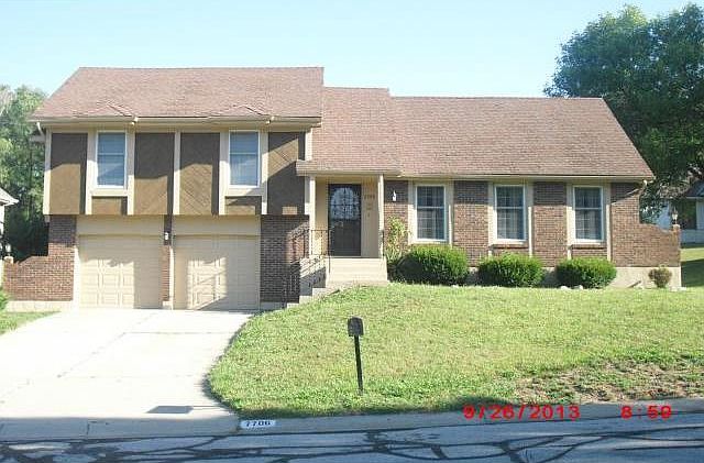 1st image of 7706 E 74th St