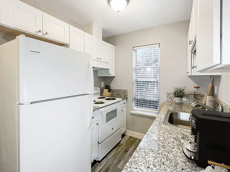 Wright Place Apartments — Photo 3
