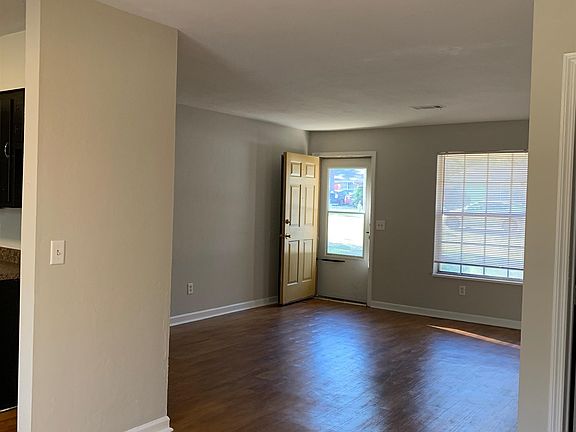 2nd image of 5651 Cypress Cir