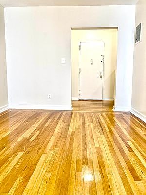 3rd image of 1462 Taylor Ave APT 15