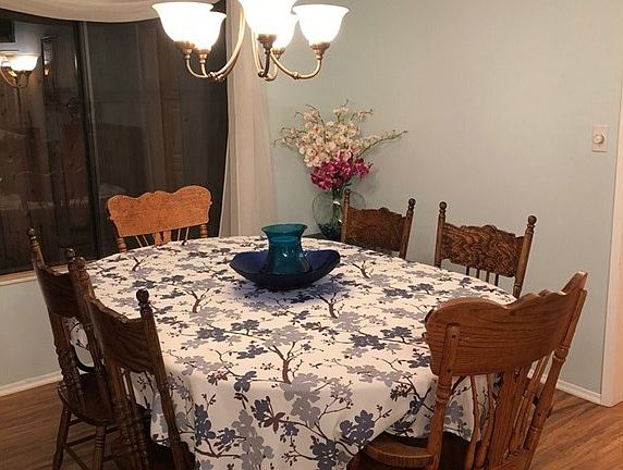 4th image of 15604 Meadow Dr