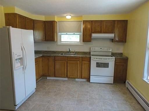 2nd image of 660 Rathbun St #2