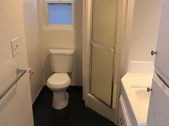 5th image of 47 Bay Shore Ave APT 5
