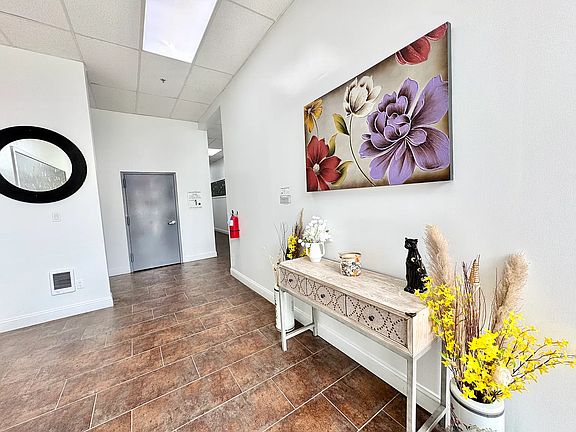 3rd image of 4077-79 Lancaster Ave #311-R