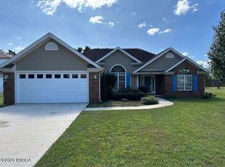 201 Weeping Willow Way, Warner Robins, GA 31093