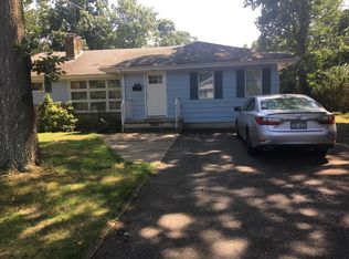 282 Jerome Ave, Oakhurst, NJ