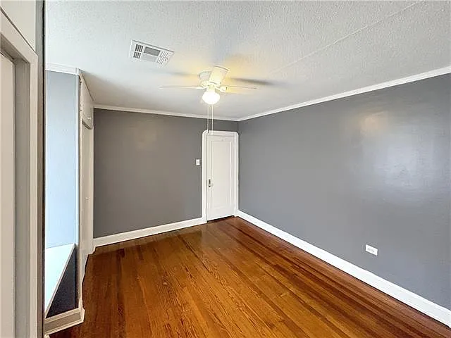 1028 Gaudet Dr — Photo 8