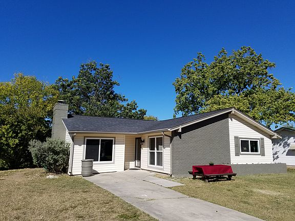 3rd image of 3611 Van Dyke Dr