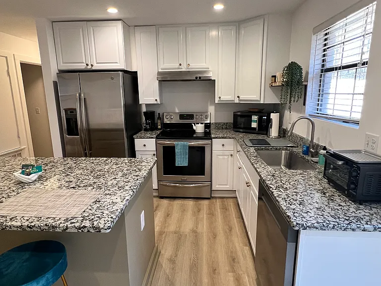 101 Forsyth Dr — Photo 8