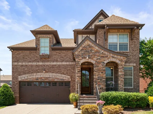 5128 Mountainbrook Cir, Hermitage, TN 37076