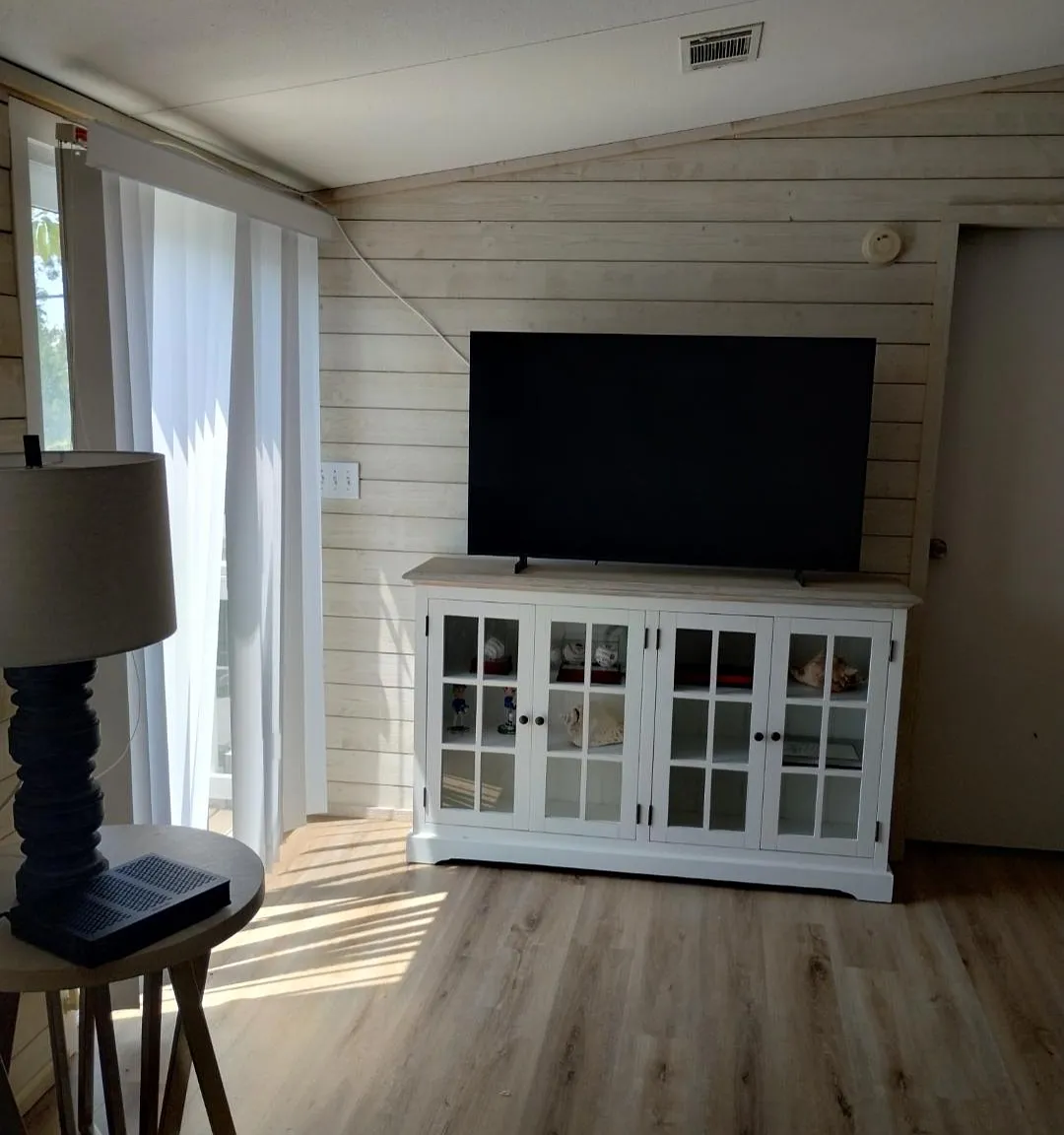 3 bed, 960 sqft, $1,800 — Photo 4