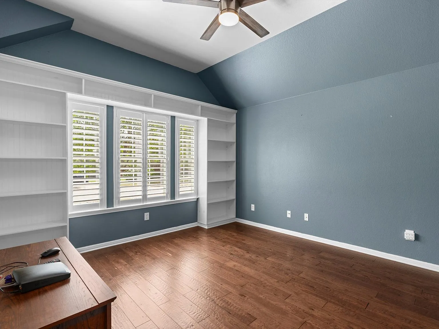 4 bed, 2461 sqft, $2,700 — Photo 4