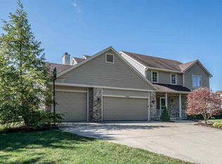 11821 Eagle Lake Ct, Fort Wayne, IN 46814