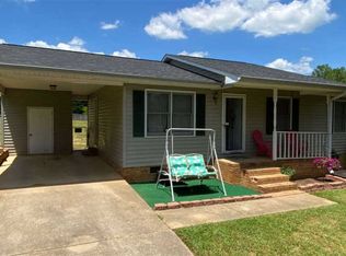 146 Glassy Dr, Inman, SC 29349