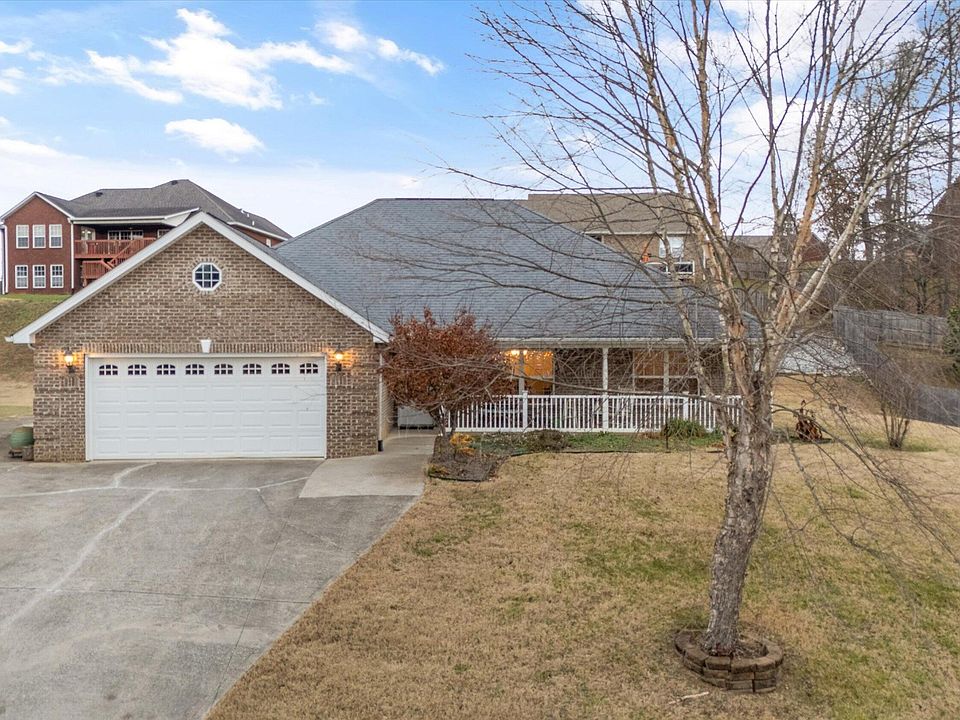 1st image of 335 Flora Dr