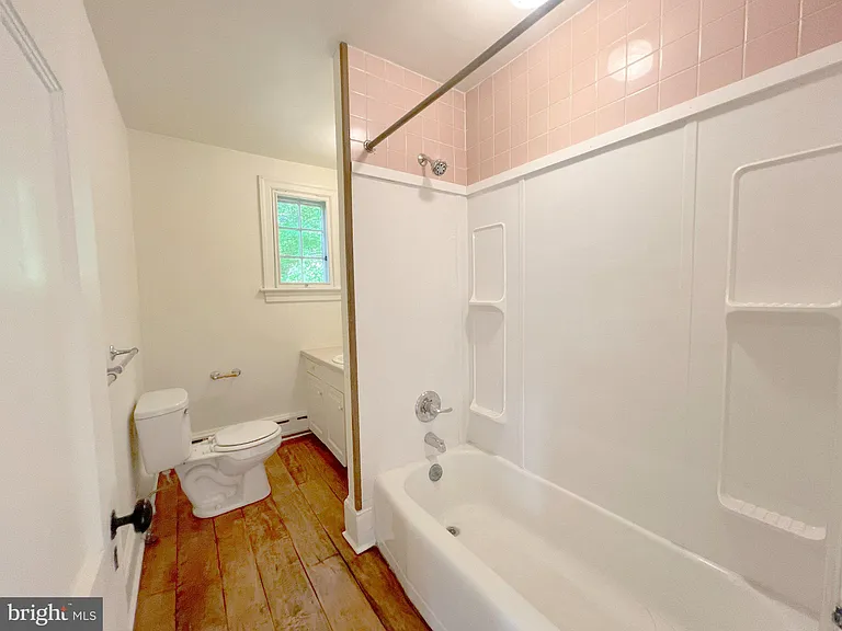 51 Elfman Dr — Photo 21